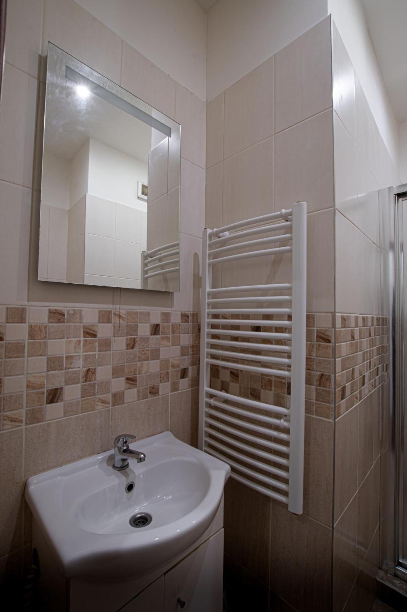 Cozy Homestay At Andel Прага Екстериор снимка